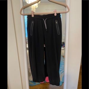 Athleta girl cropped jogger